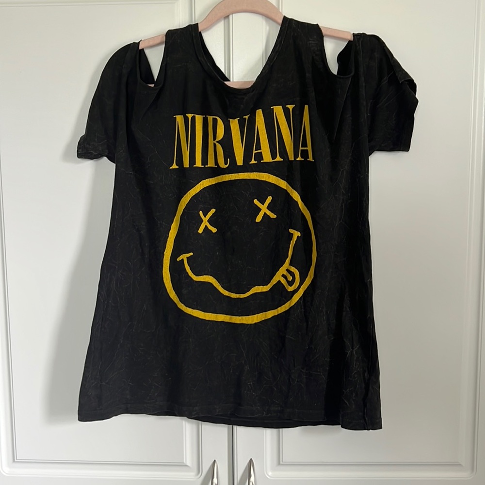Off The Shoulder AE Shirt